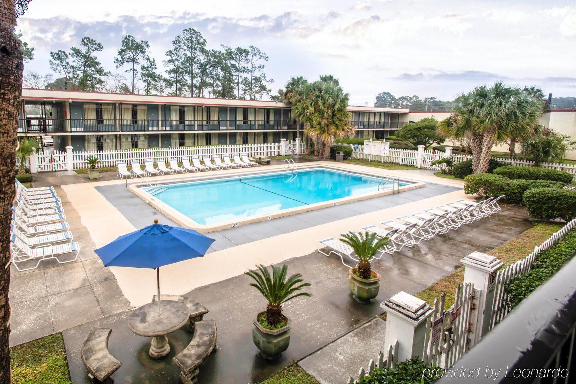 Rodeway Inn & Conference Center Orange Park Eksteriør billede